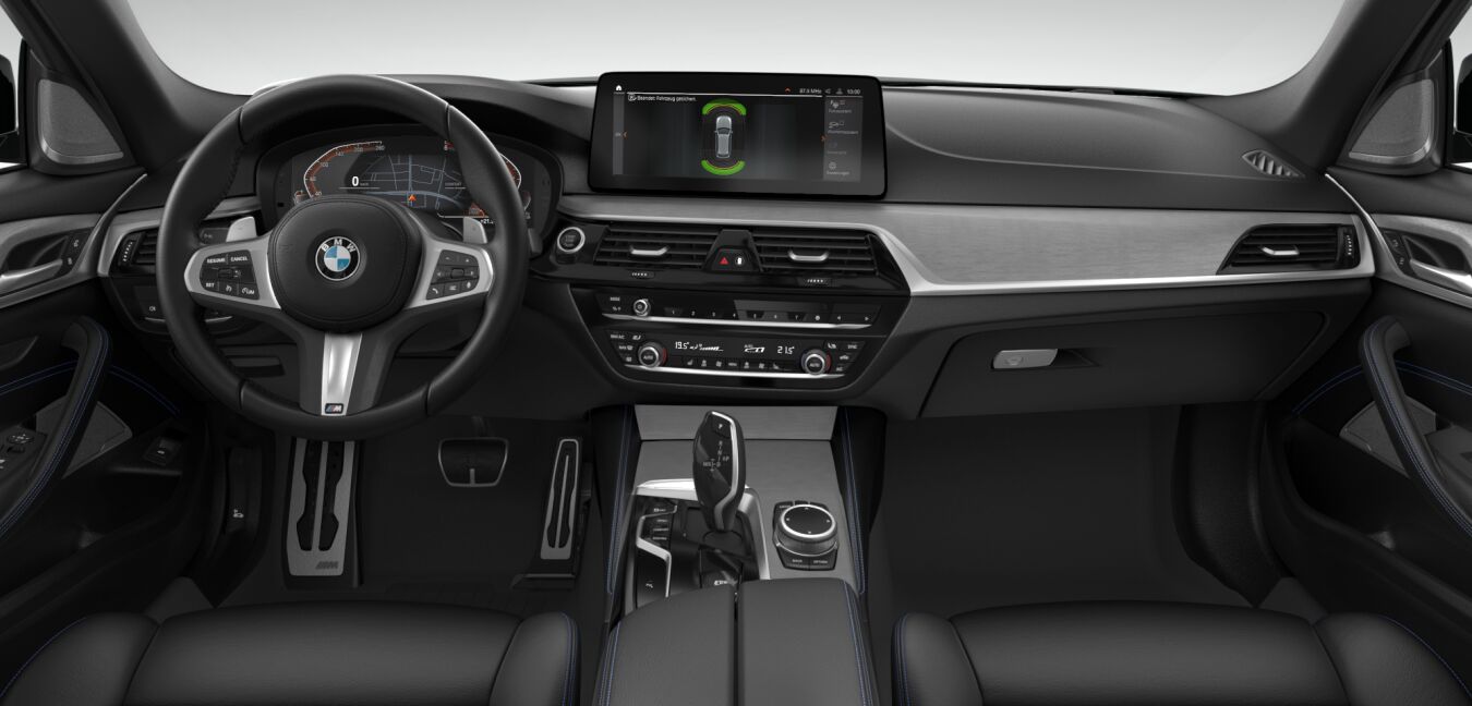 BMW BMW 5er im Innenraum von vorne BMW BMW 5er im Innenraum von vorne