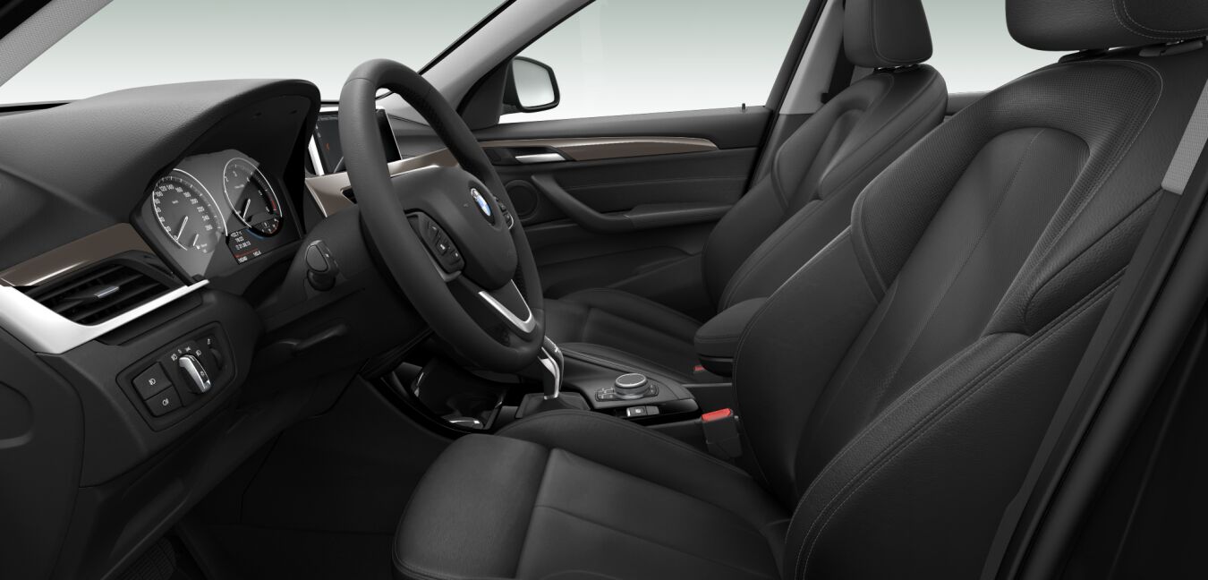 BMW BMW X im Innenraum seitlich BMW BMW X im Innenraum seitlich