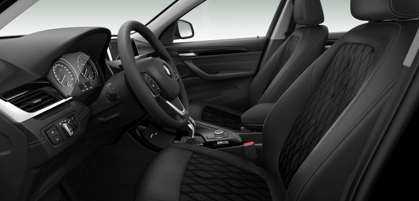 BMW BMW X im Innenraum seitlich BMW BMW X im Innenraum seitlich