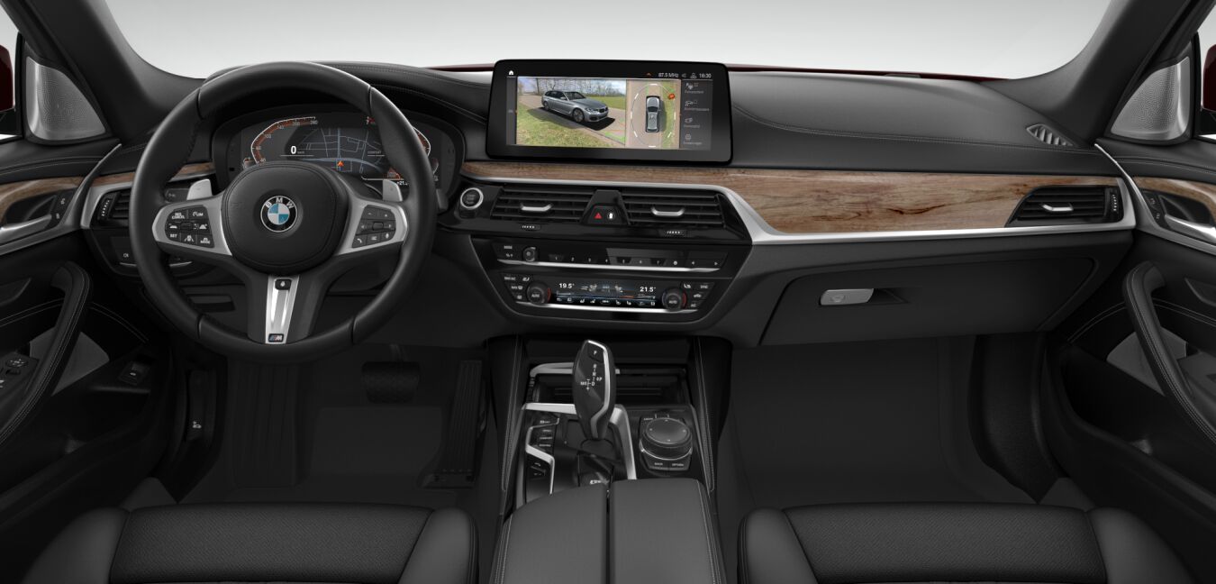 BMW BMW 5er im Innenraum von vorne BMW BMW 5er im Innenraum von vorne