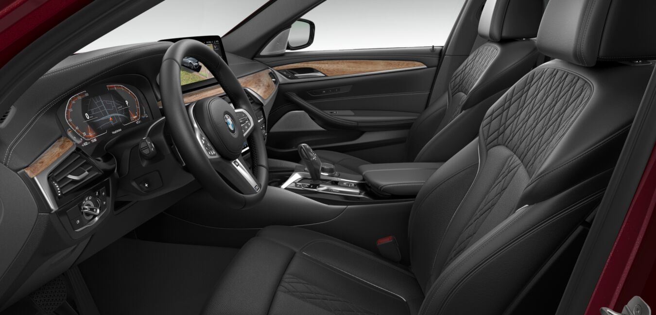 BMW BMW 5er im Innenraum seitlich BMW BMW 5er im Innenraum seitlich