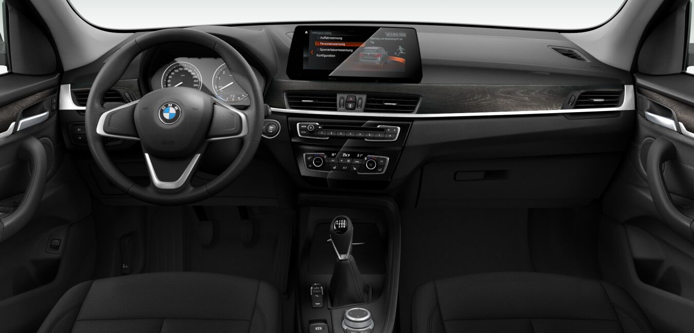 BMW BMW X im Innenraum von vorne