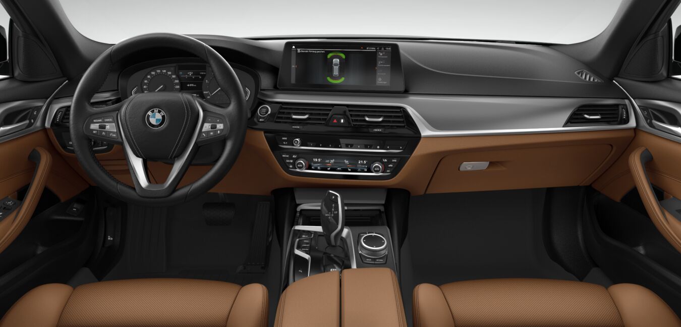 BMW BMW 5er im Innenraum von vorne BMW BMW 5er im Innenraum von vorne