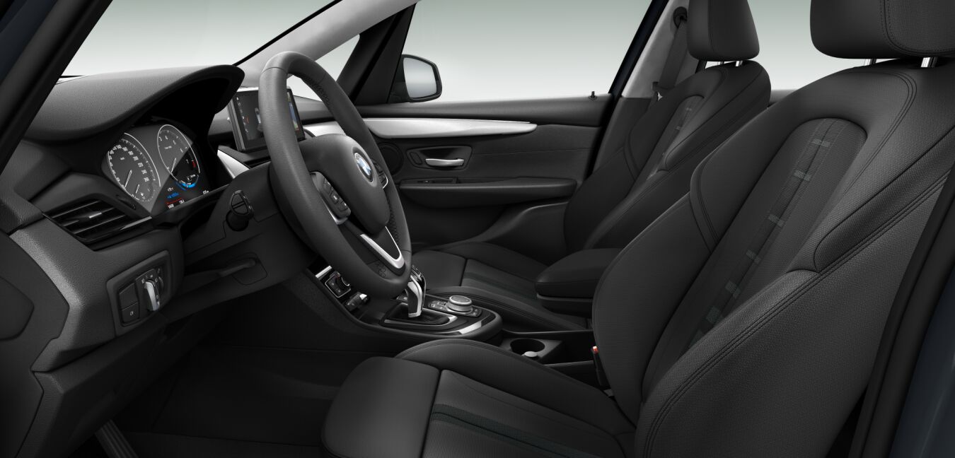 BMW BMW 2er im Innenraum seitlich BMW BMW 2er im Innenraum seitlich