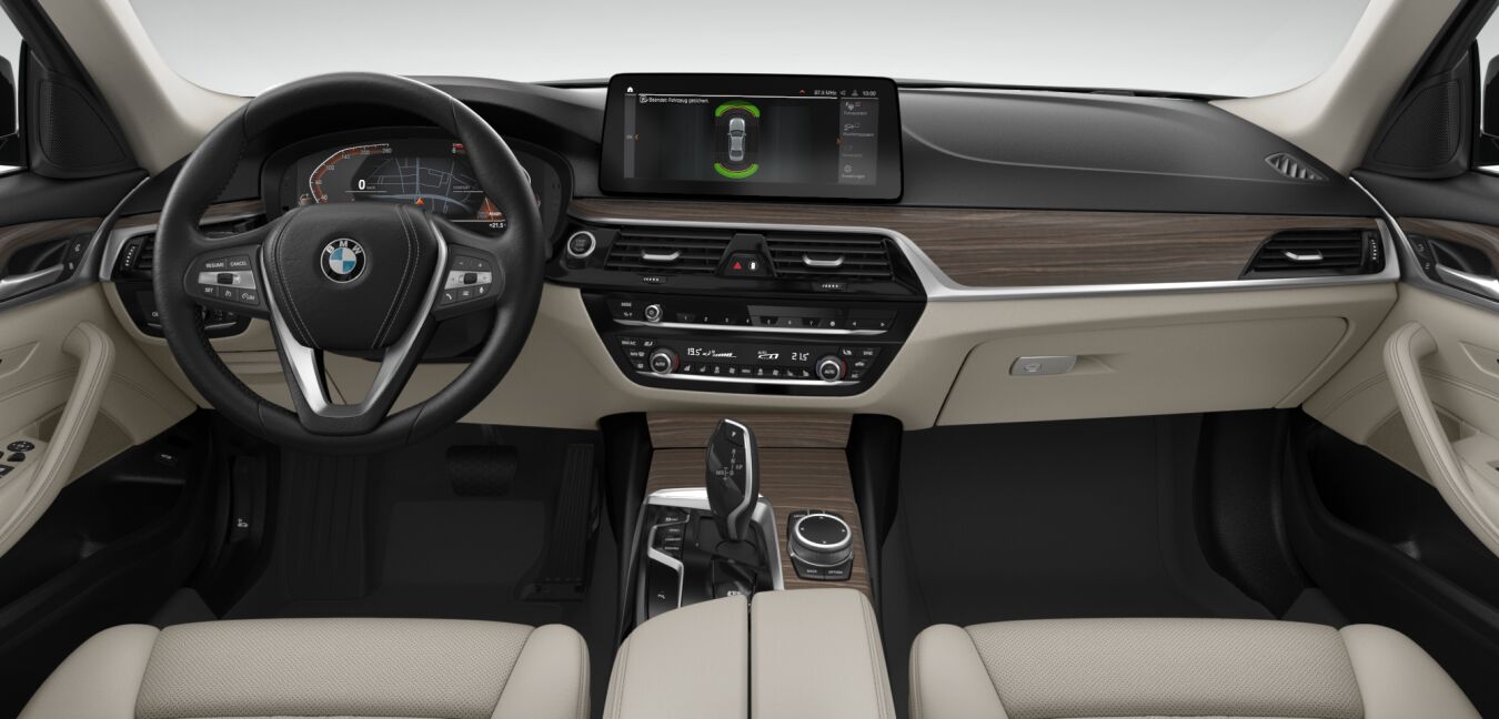 BMW BMW 5er im Innenraum von vorne BMW BMW 5er im Innenraum von vorne