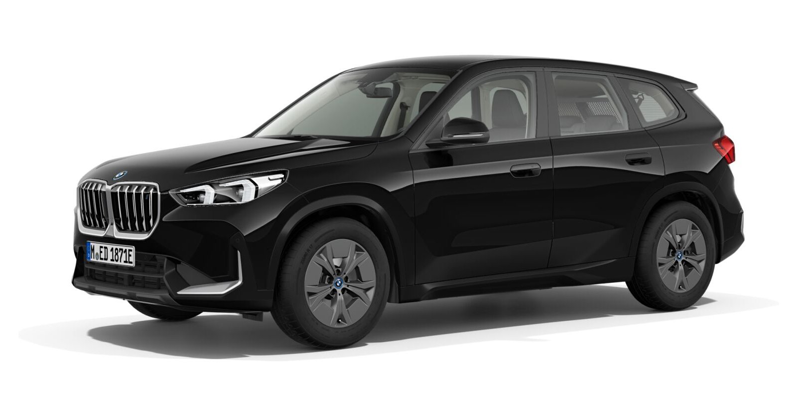 BMW iX1 xDrive30 in Schwarz von vorne BMW iX1 xDrive30 in Schwarz von vorne