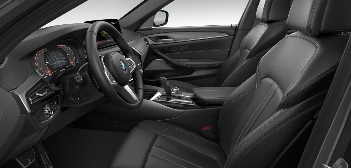 BMW BMW 5er im Innenraum seitlich BMW BMW 5er im Innenraum seitlich