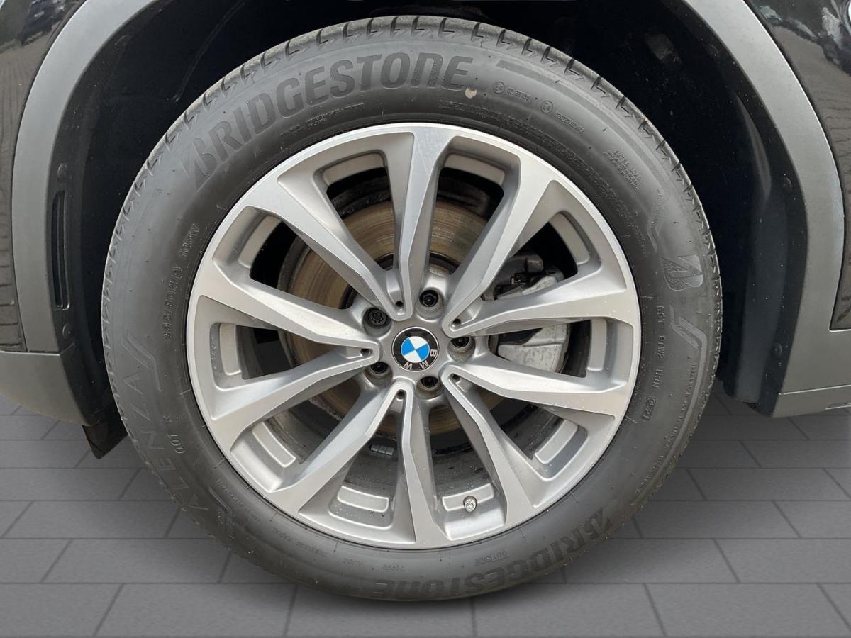 Originalaufnahme des Fahrzeugs Originalaufnahme des Fahrzeugs