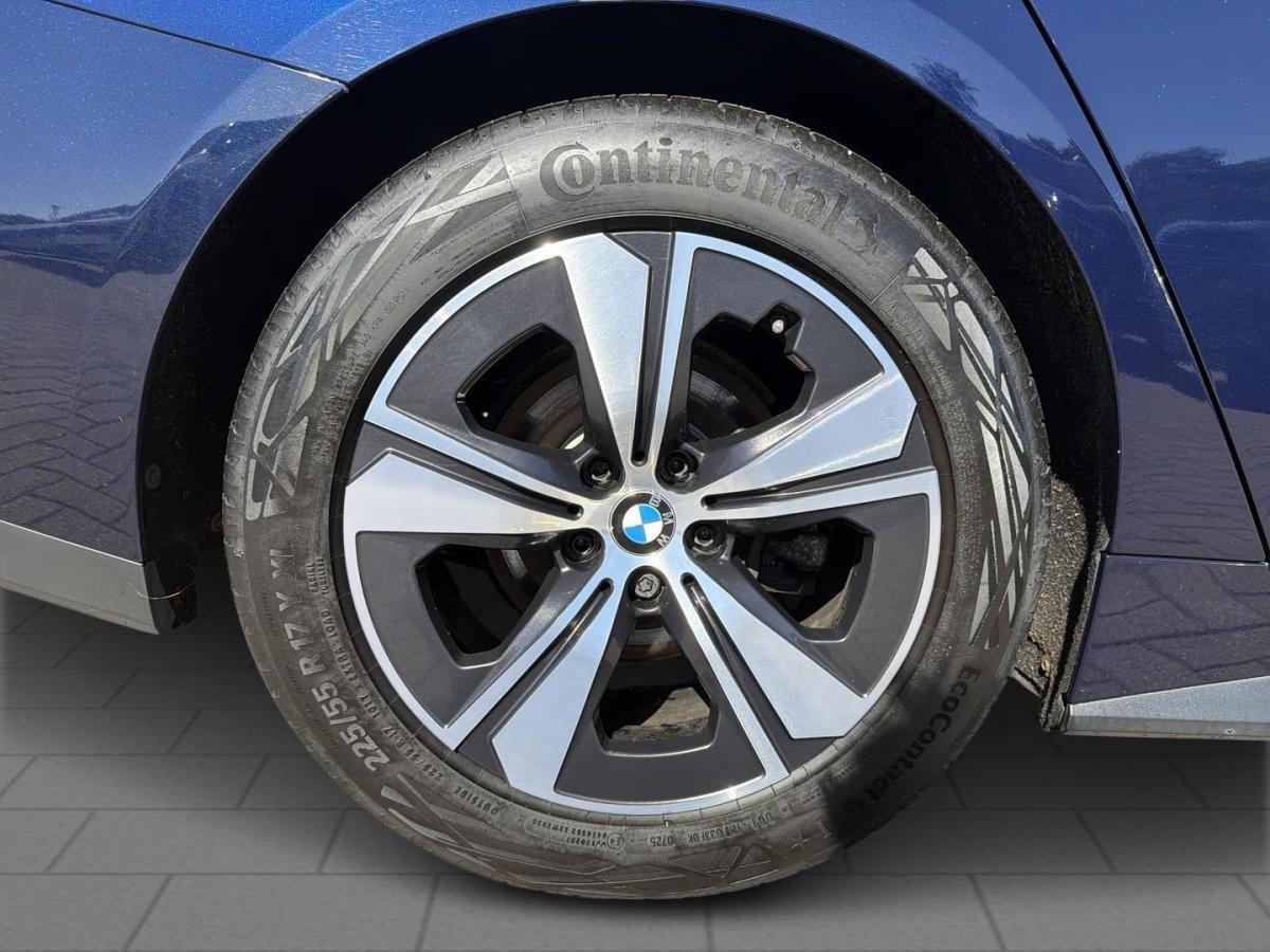 Originalaufnahme des Fahrzeugs Originalaufnahme des Fahrzeugs