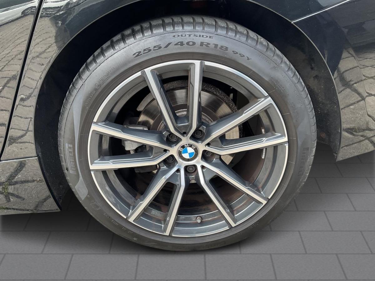 Originalaufnahme des Fahrzeugs Originalaufnahme des Fahrzeugs