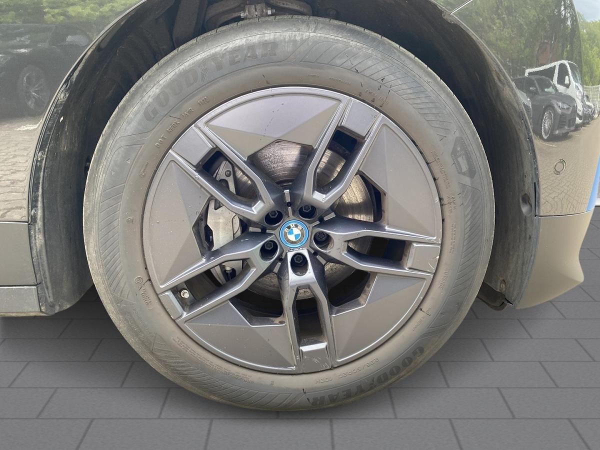 Originalaufnahme des Fahrzeugs Originalaufnahme des Fahrzeugs