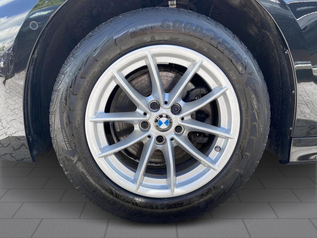 Originalaufnahme des Fahrzeugs Originalaufnahme des Fahrzeugs