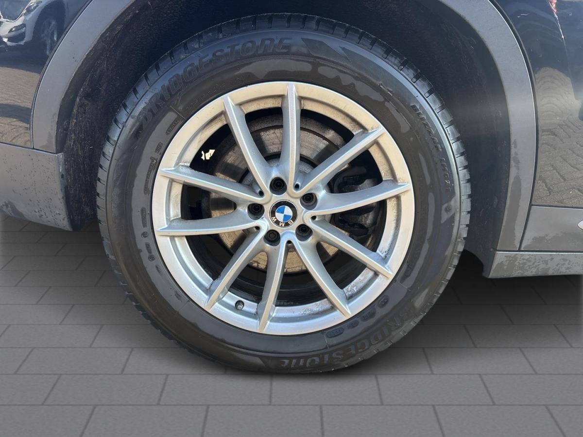Originalaufnahme des Fahrzeugs Originalaufnahme des Fahrzeugs
