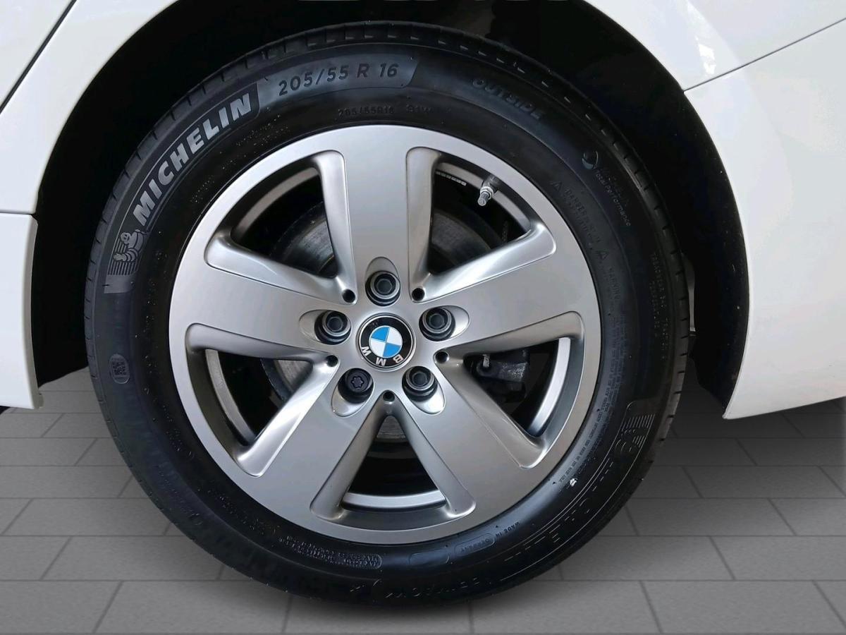 Originalaufnahme des Fahrzeugs Originalaufnahme des Fahrzeugs