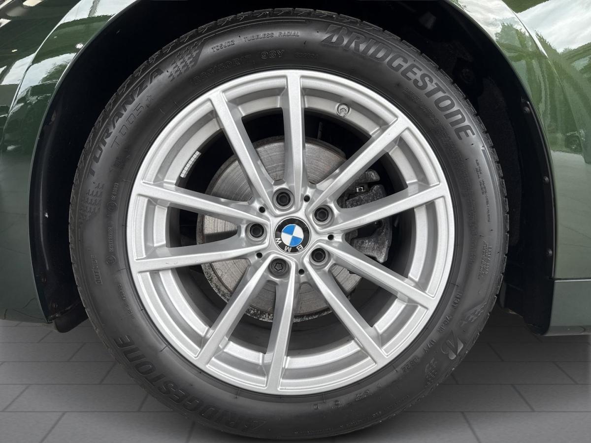 Originalaufnahme des Fahrzeugs Originalaufnahme des Fahrzeugs
