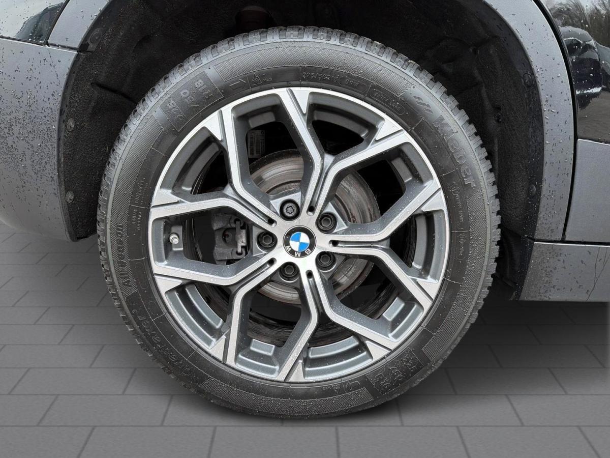 Originalaufnahme des Fahrzeugs Originalaufnahme des Fahrzeugs
