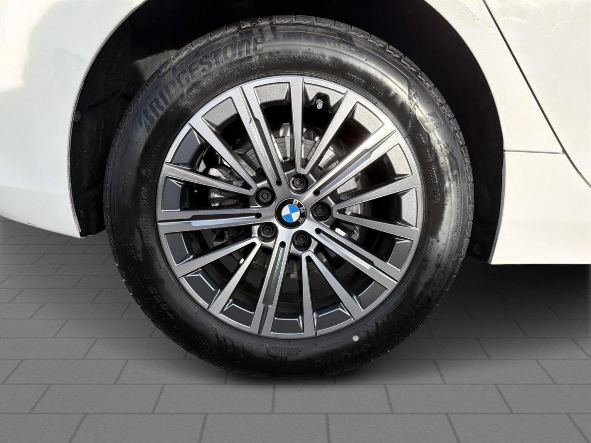 Originalaufnahme des Fahrzeugs Originalaufnahme des Fahrzeugs