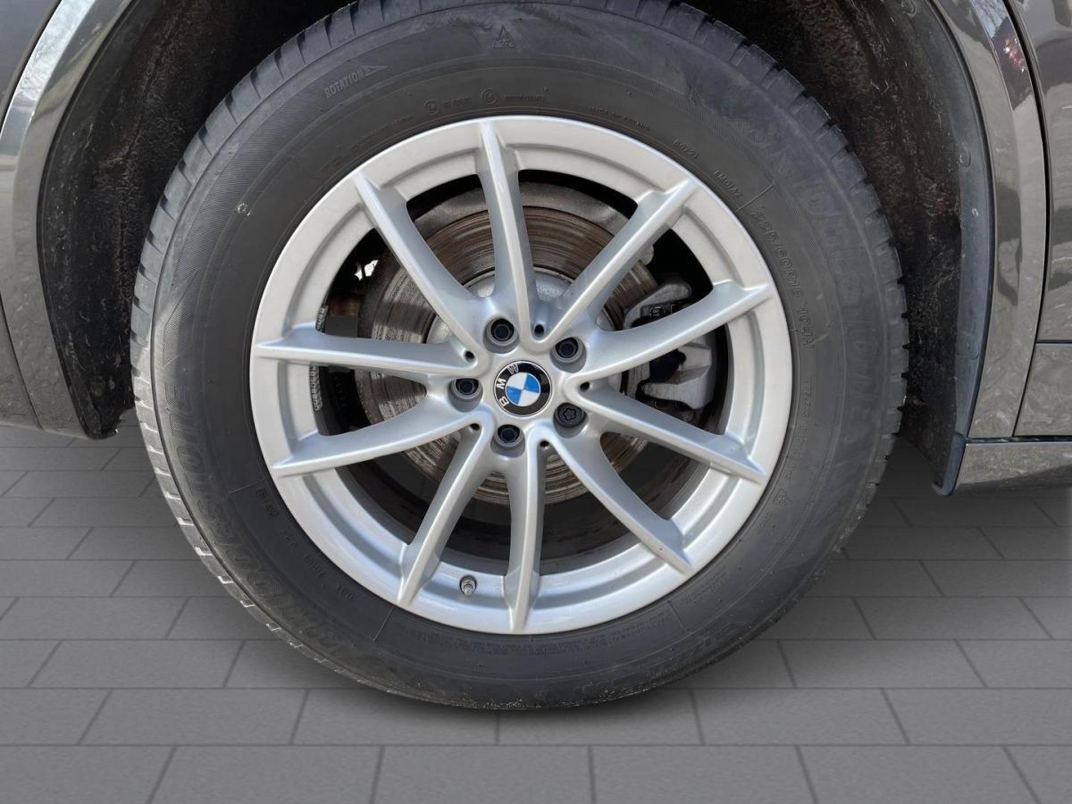 Originalaufnahme des Fahrzeugs Originalaufnahme des Fahrzeugs