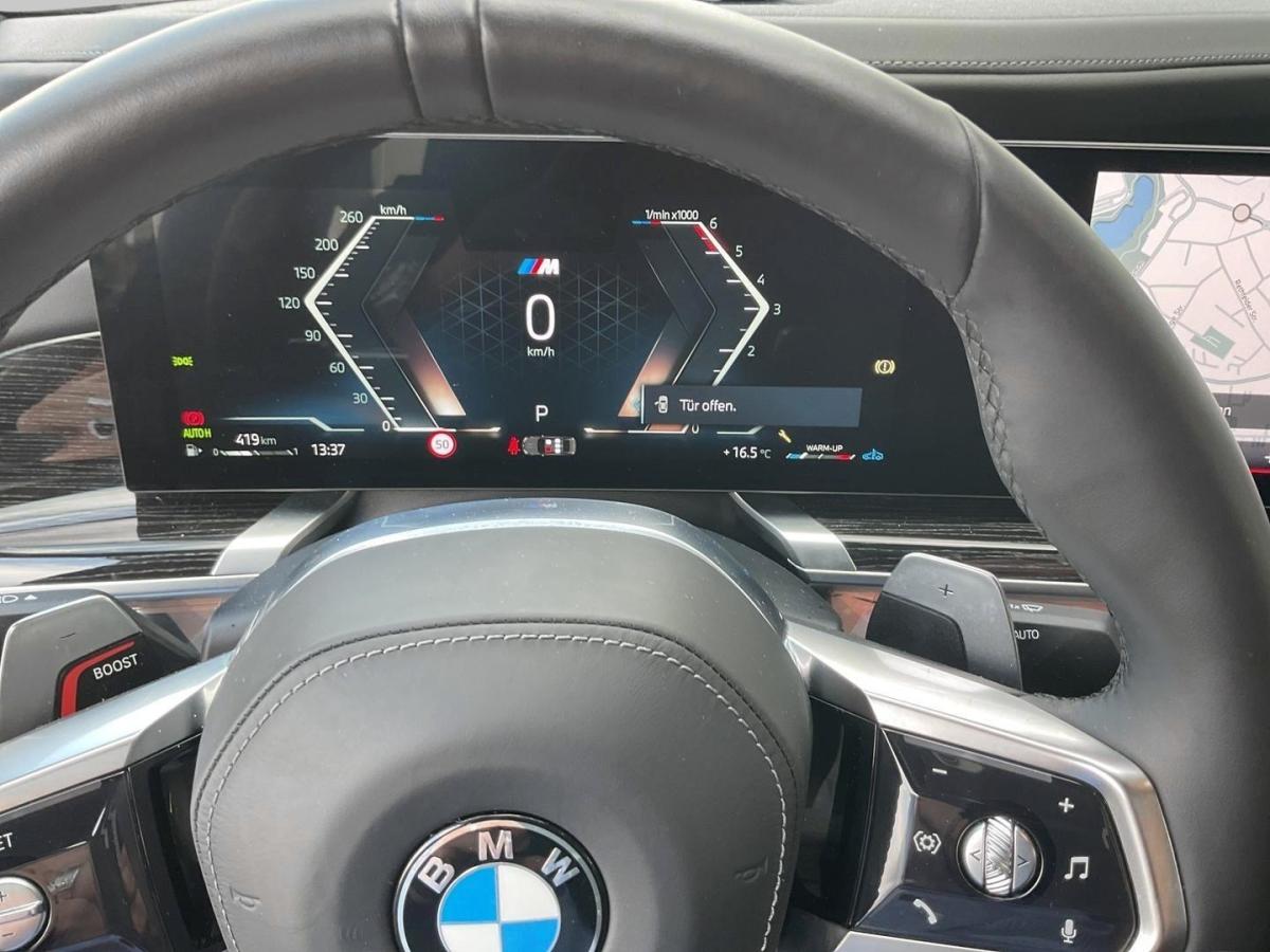 BMW 740d xDrive Limousine im Innenraum