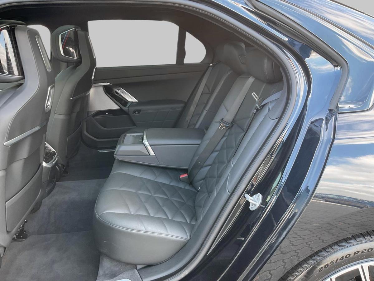 BMW 740d xDrive Limousine im Innenraum