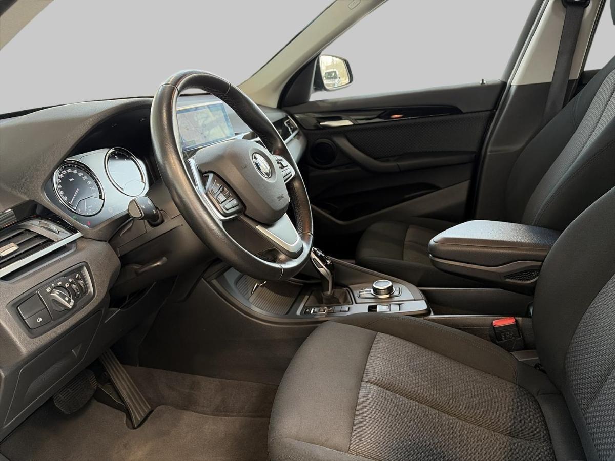 Originalaufnahme des Fahrzeugs Originalaufnahme des Fahrzeugs