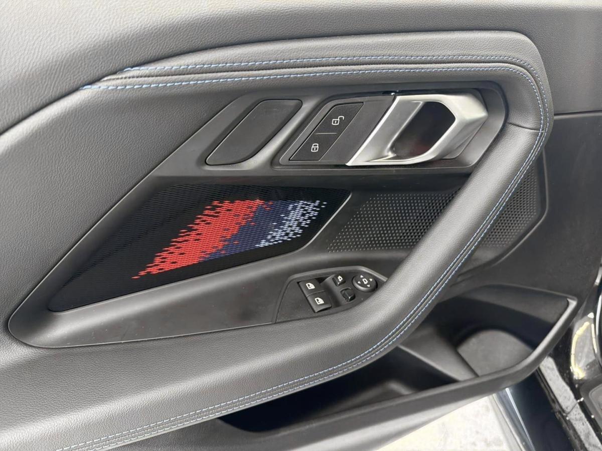 BMW M2 Coupe im Innenraum