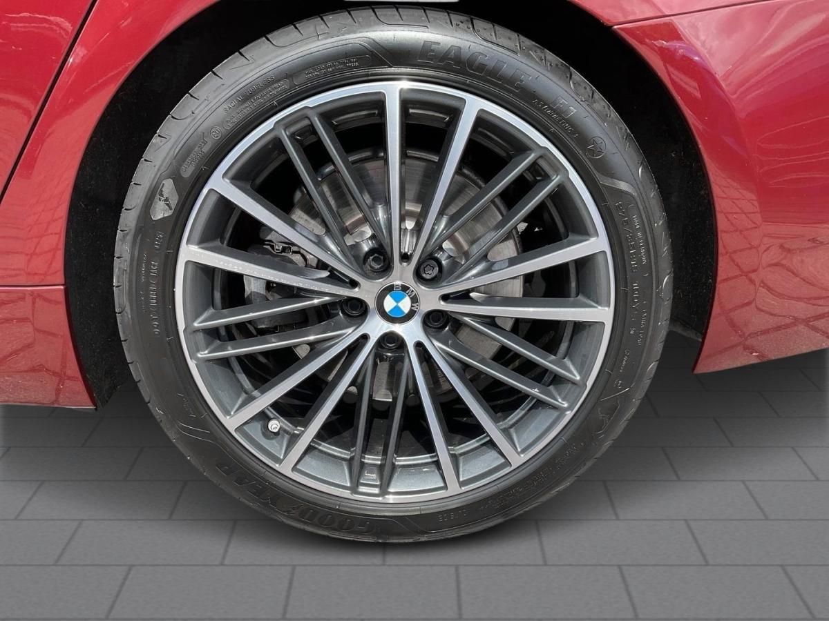 Originalaufnahme des Fahrzeugs Originalaufnahme des Fahrzeugs