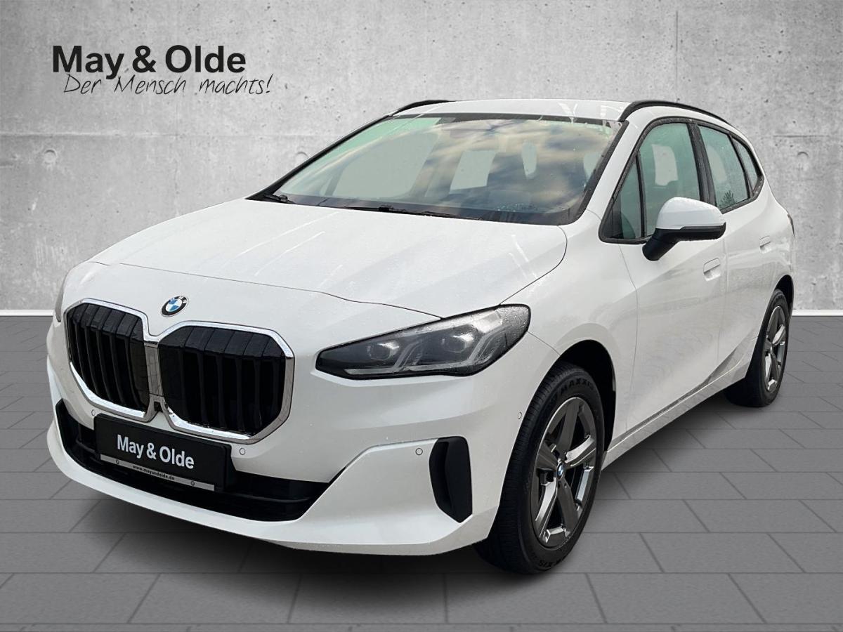 BMW 220i Active Tourer Originalaufnahme BMW 220i Active Tourer Originalaufnahme