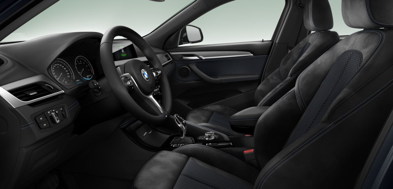 BMW BMW X im Innenraum seitlich BMW BMW X im Innenraum seitlich