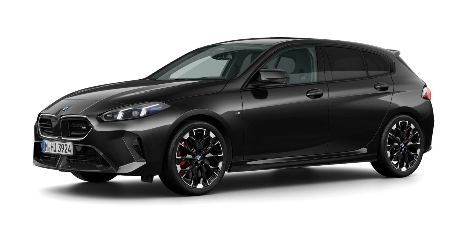 BMW M135 xDrive in Schwarz von vorne BMW M135 xDrive in Schwarz von vorne