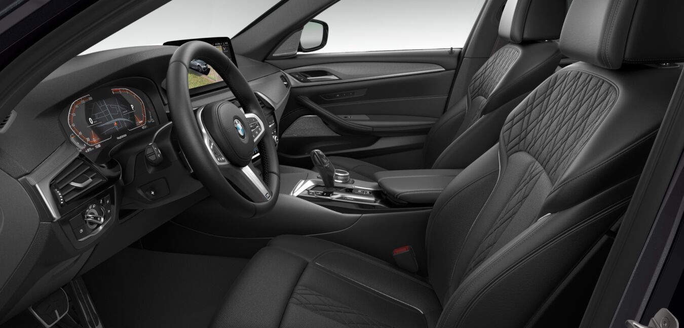 BMW BMW 5er im Innenraum seitlich BMW BMW 5er im Innenraum seitlich