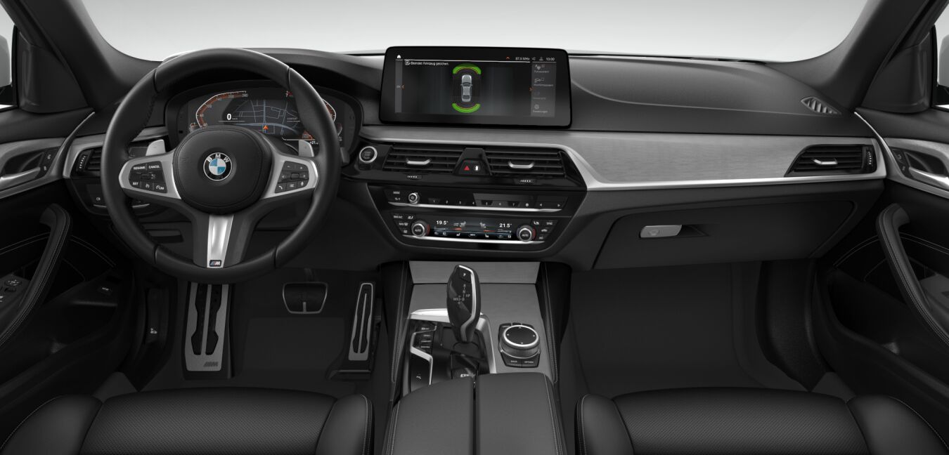 BMW BMW 5er im Innenraum von vorne BMW BMW 5er im Innenraum von vorne