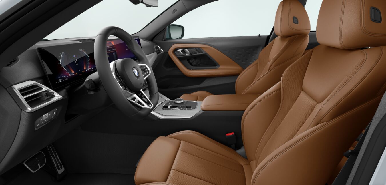 BMW BMW 2er im Innenraum seitlich BMW BMW 2er im Innenraum seitlich