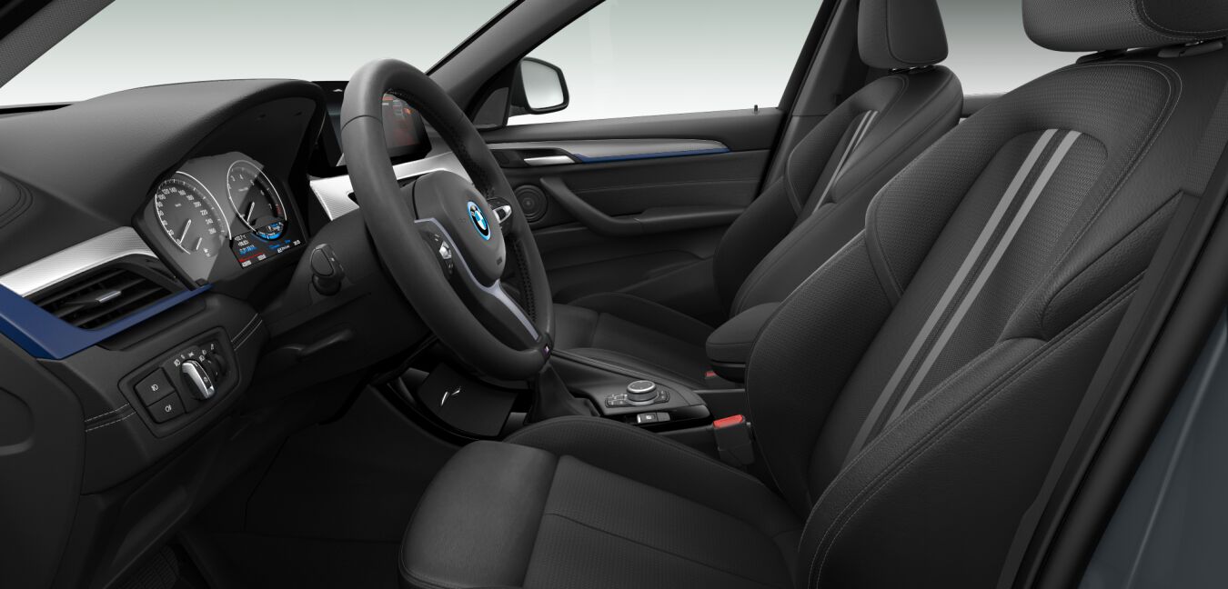 BMW BMW X im Innenraum seitlich BMW BMW X im Innenraum seitlich