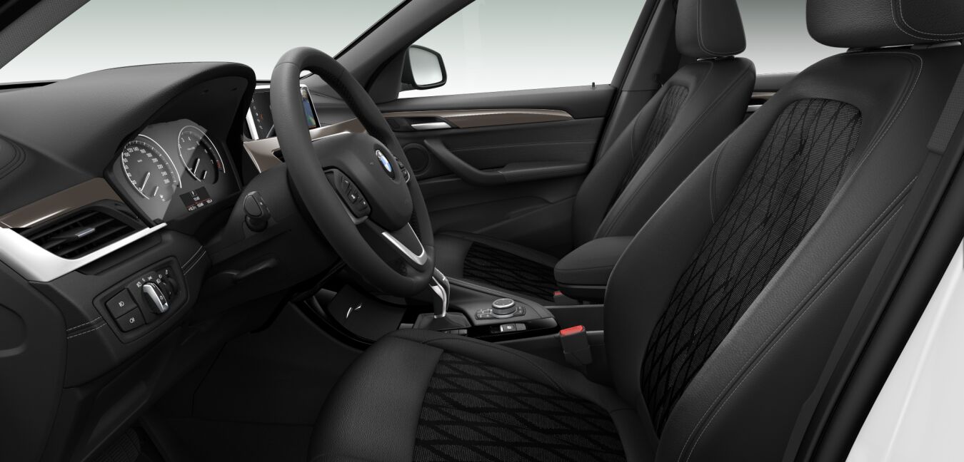 BMW BMW X im Innenraum seitlich BMW BMW X im Innenraum seitlich