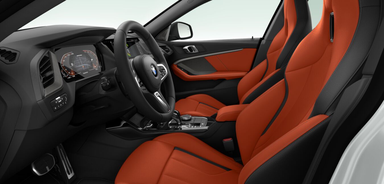 BMW BMW 2er im Innenraum seitlich BMW BMW 2er im Innenraum seitlich