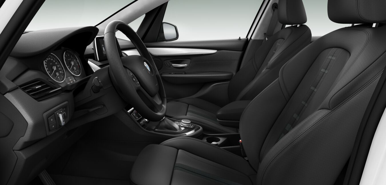 BMW BMW 2er im Innenraum seitlich BMW BMW 2er im Innenraum seitlich