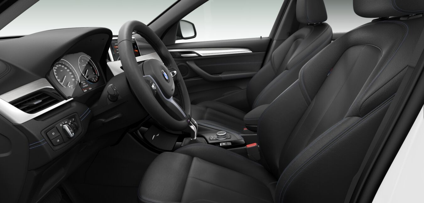 BMW BMW X im Innenraum seitlich BMW BMW X im Innenraum seitlich