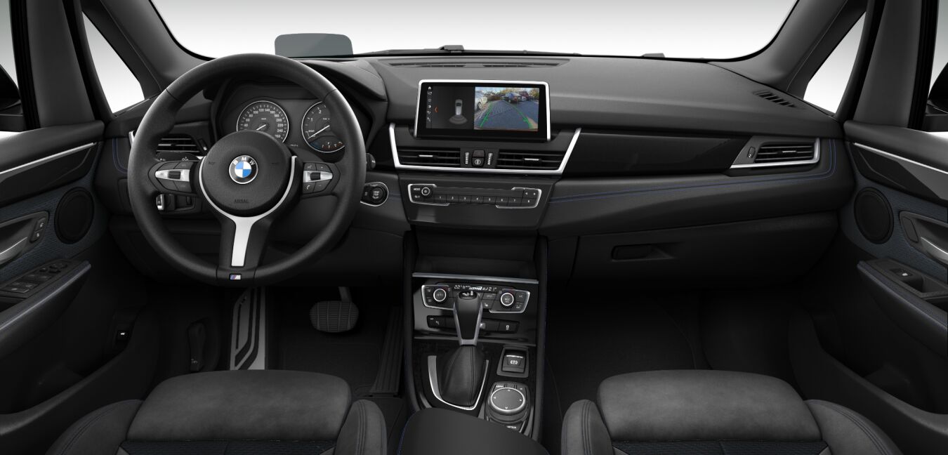BMW BMW 2er im Innenraum von vorne BMW BMW 2er im Innenraum von vorne