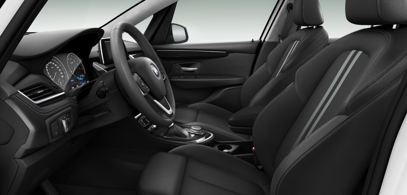 BMW BMW 2er im Innenraum seitlich BMW BMW 2er im Innenraum seitlich