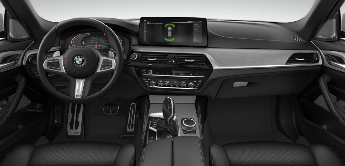 BMW BMW 5er im Innenraum von vorne BMW BMW 5er im Innenraum von vorne