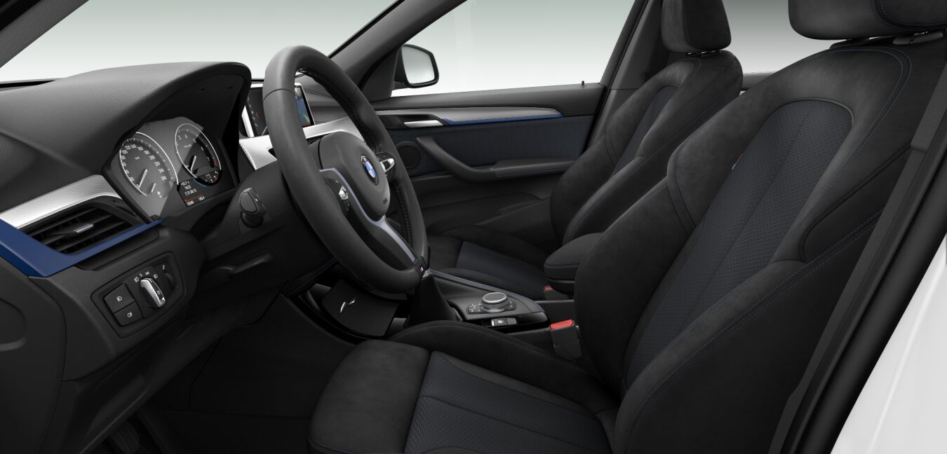 BMW BMW X im Innenraum seitlich BMW BMW X im Innenraum seitlich
