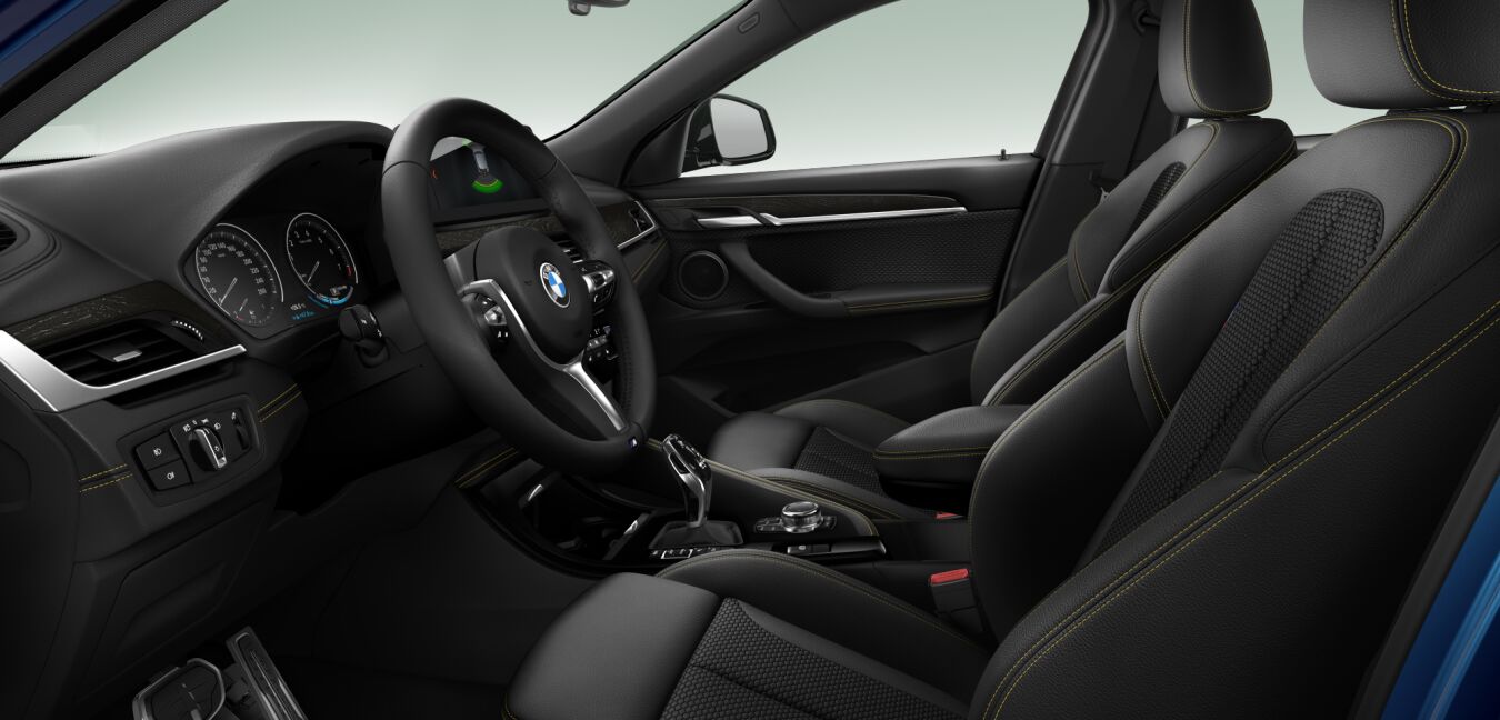 BMW BMW X im Innenraum seitlich BMW BMW X im Innenraum seitlich