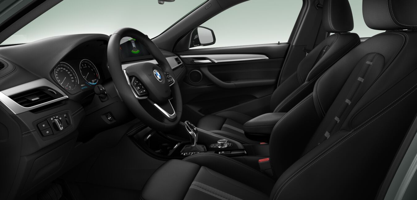 BMW BMW X im Innenraum seitlich BMW BMW X im Innenraum seitlich