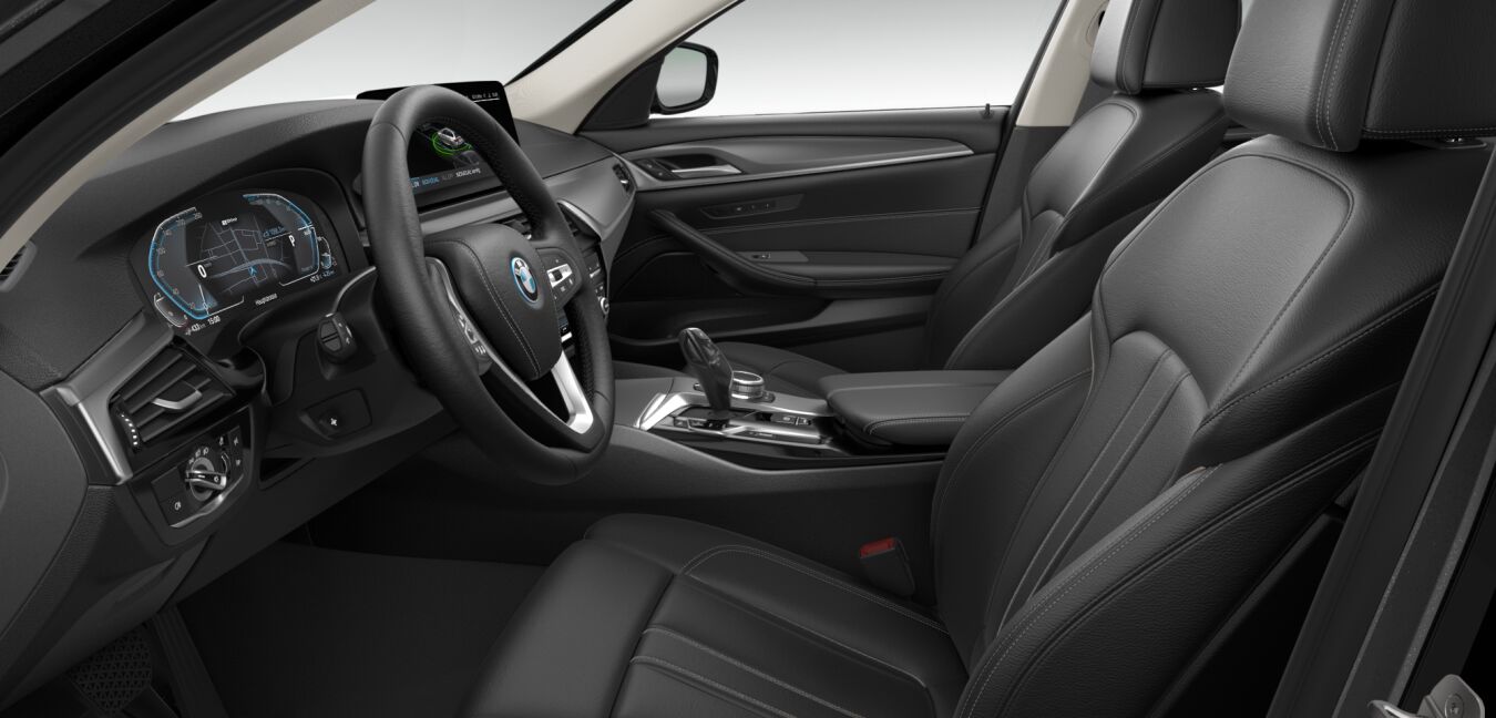 BMW BMW 5er im Innenraum seitlich BMW BMW 5er im Innenraum seitlich