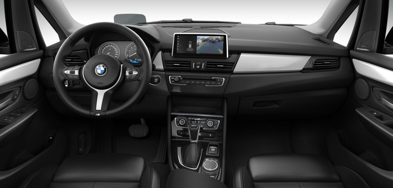 BMW BMW 2er im Innenraum von vorne BMW BMW 2er im Innenraum von vorne