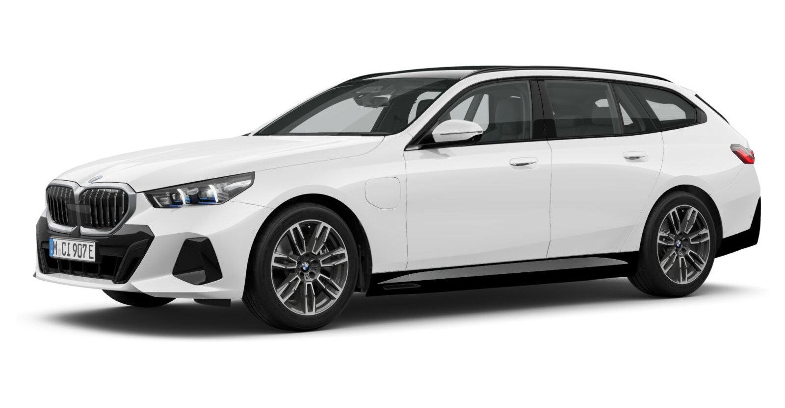 BMW 550e xDrive Touring in Weiß von vorne BMW 550e xDrive Touring in Weiß von vorne