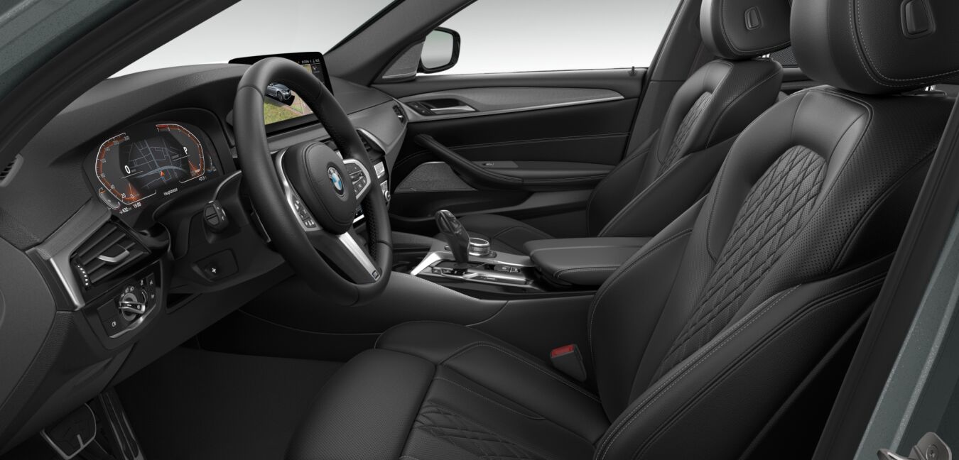 BMW BMW 5er im Innenraum seitlich BMW BMW 5er im Innenraum seitlich