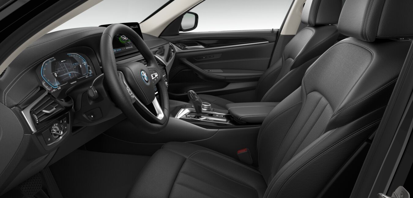 BMW BMW 5er im Innenraum seitlich BMW BMW 5er im Innenraum seitlich