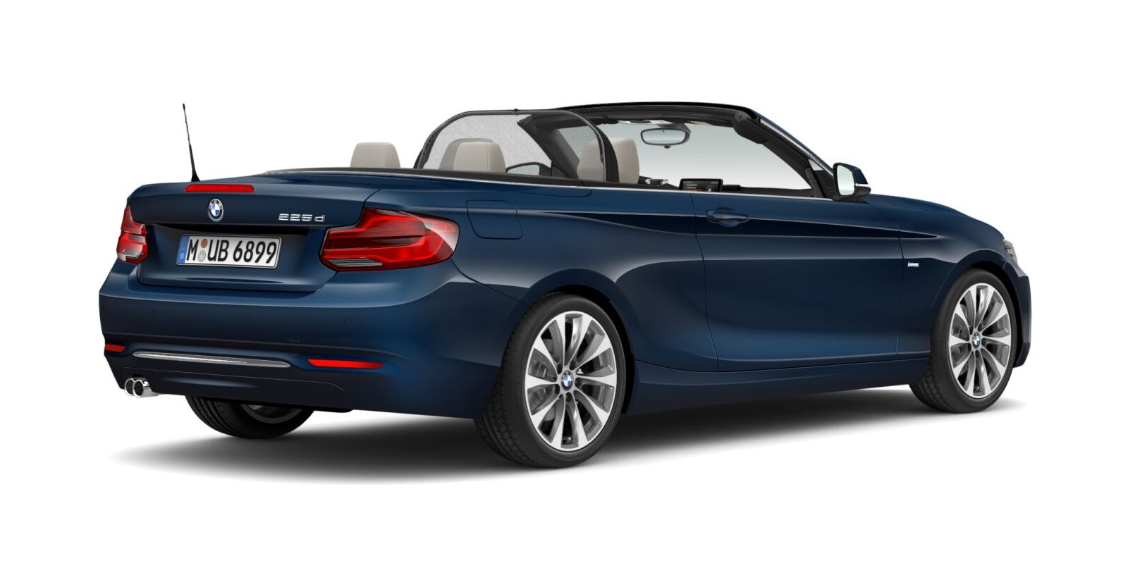 BMW BMW 2er in Blau von hinten BMW BMW 2er in Blau von hinten